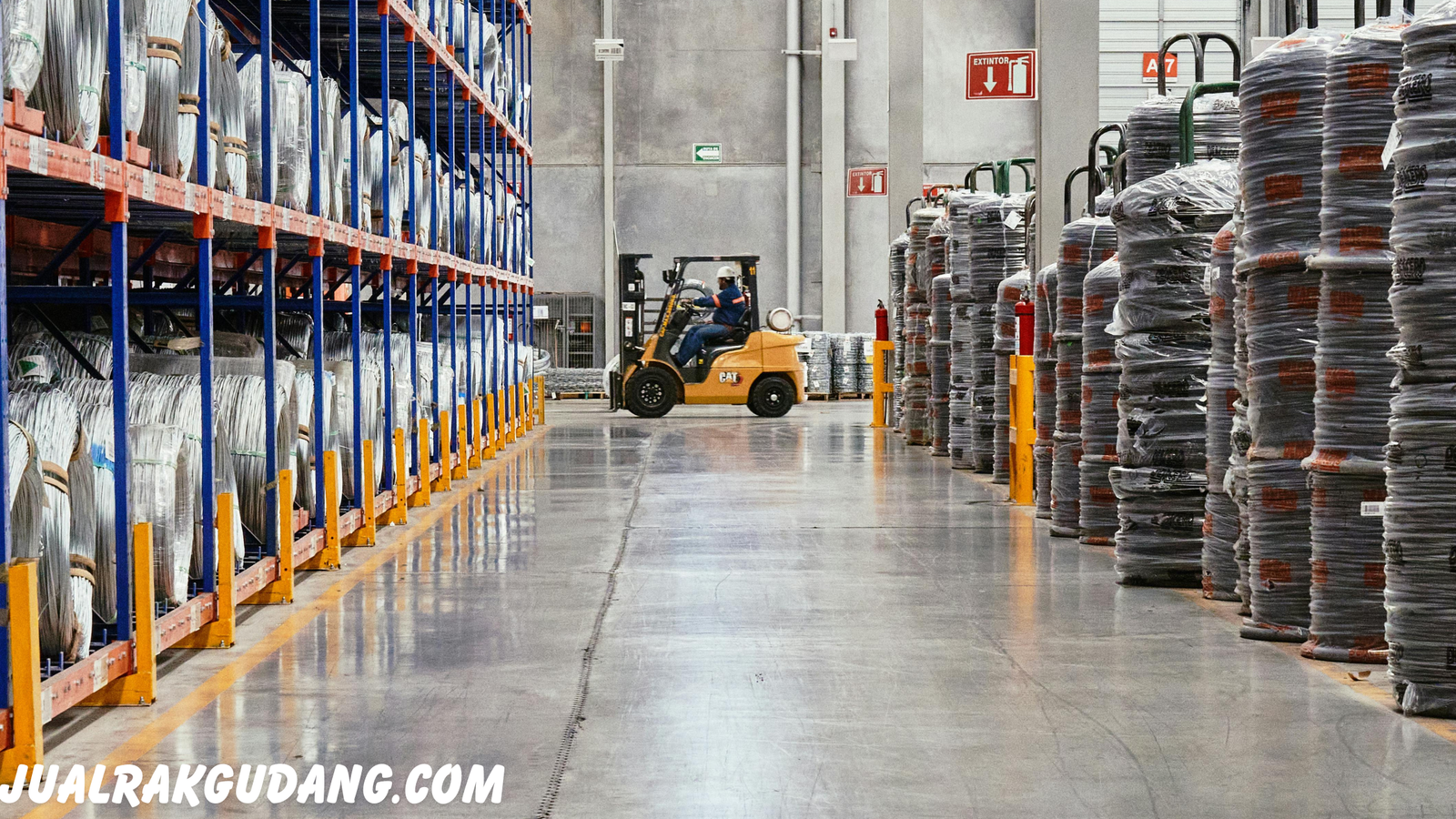 Stok Berantakan dan Sulit Ditemukan? Rak Heavy Duty solusinya